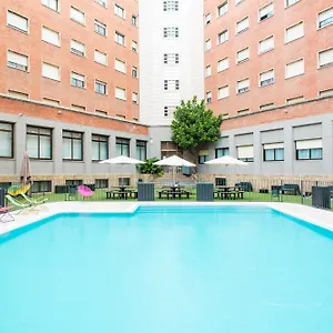 Apartment Residencia Universitaria Resa Diagonal, Barcelona