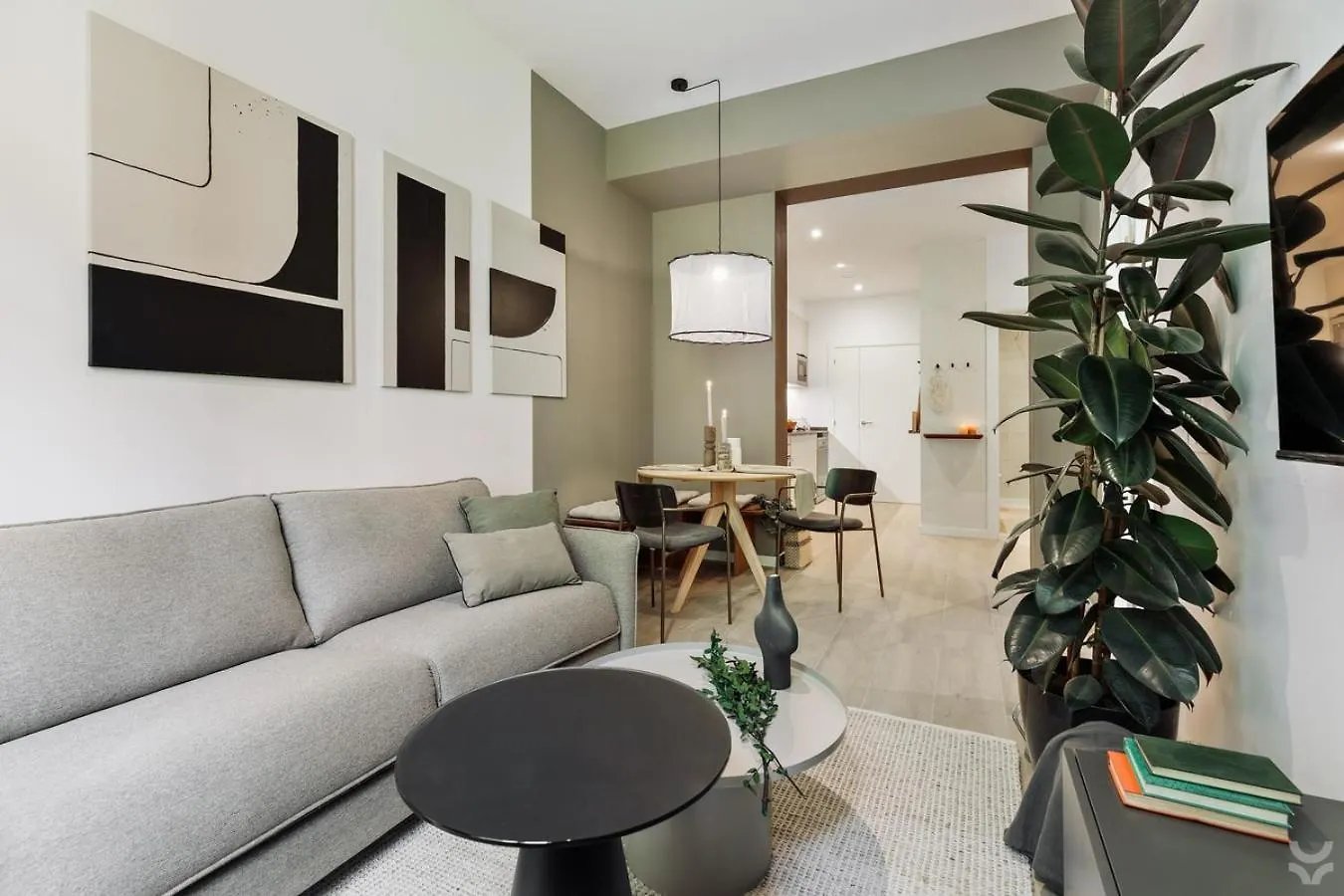 Roses - 1 Bedroom And Balcony In Sant Antoni Barcelona